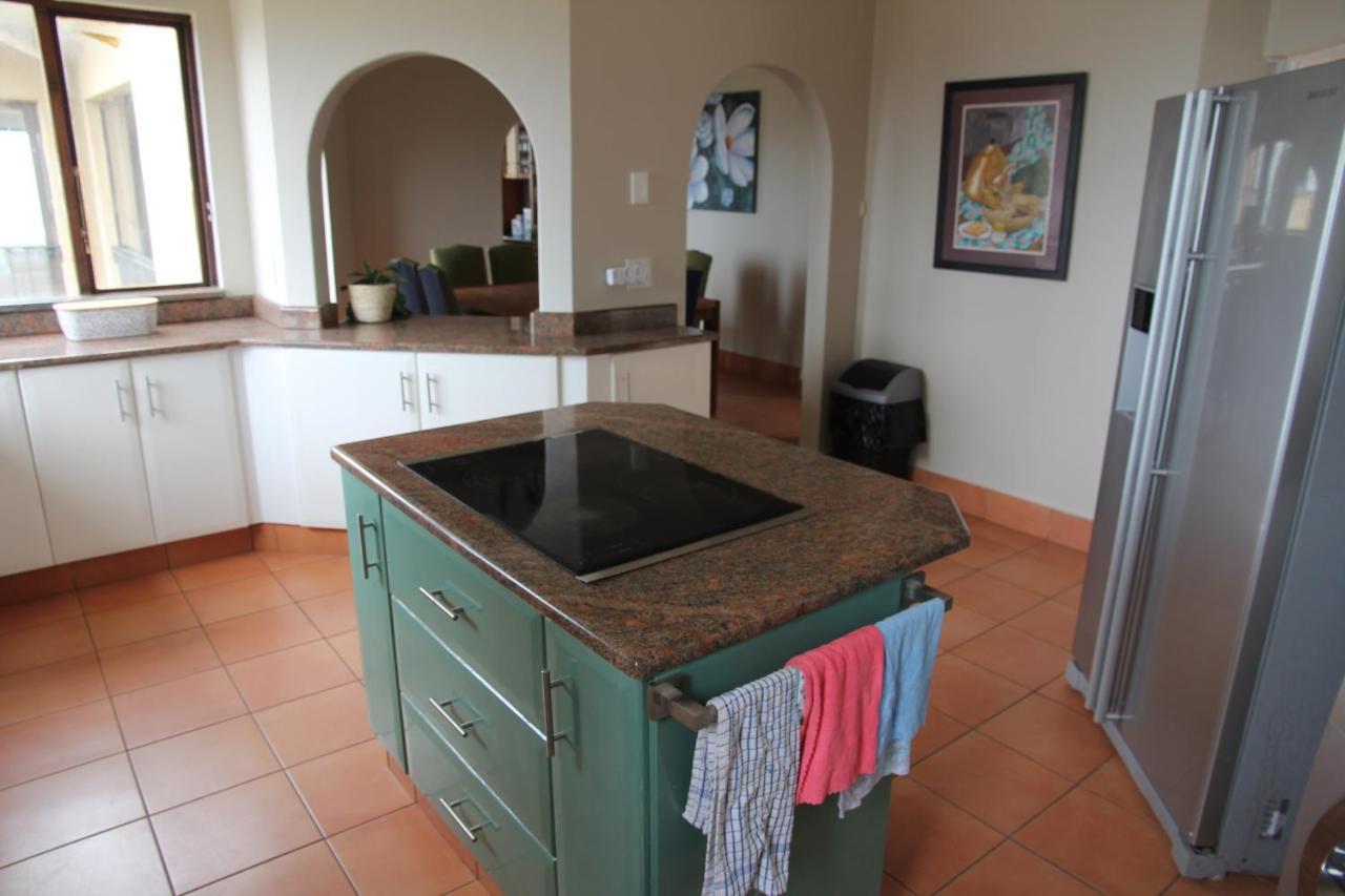 Ocean Rocks Villa, Umhlanga Durban Bagian luar foto