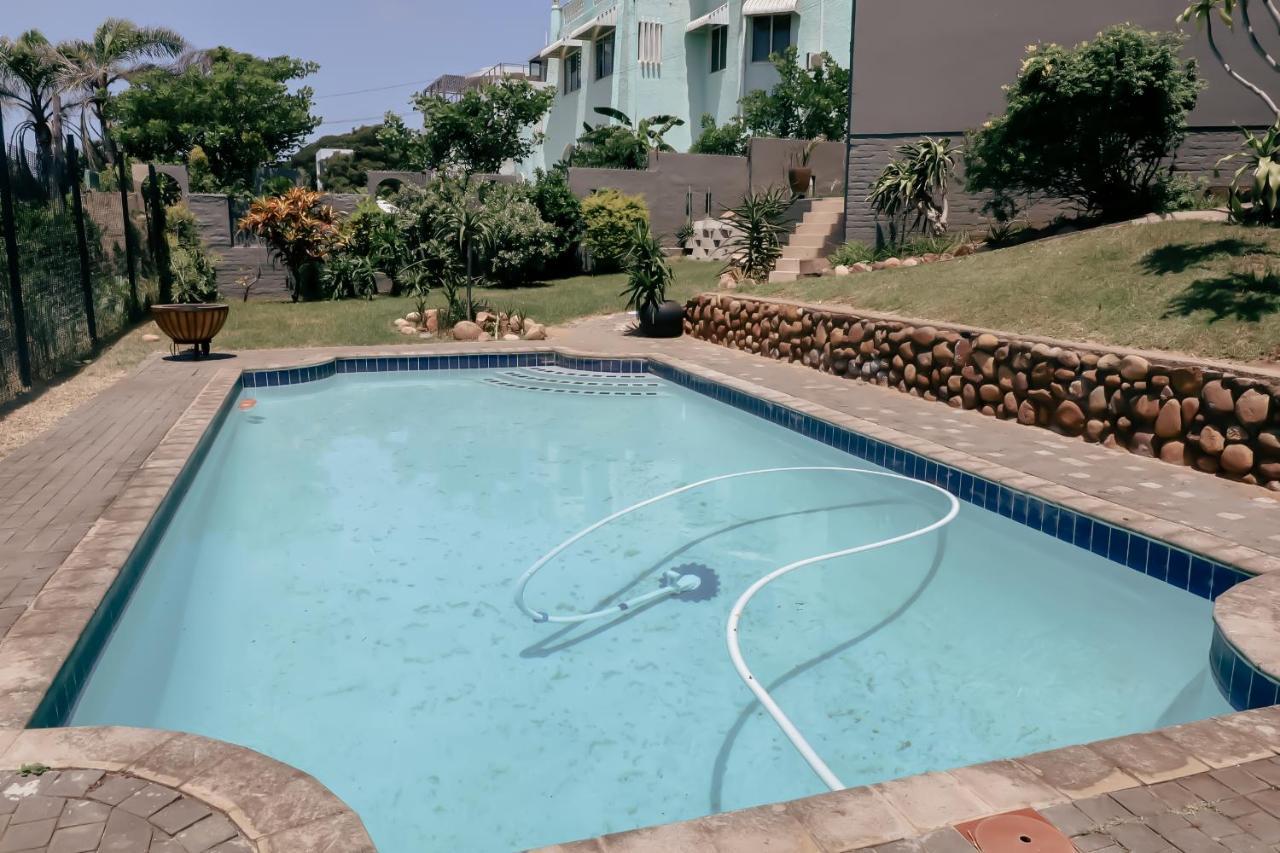 Ocean Rocks Villa, Umhlanga Durban Bagian luar foto