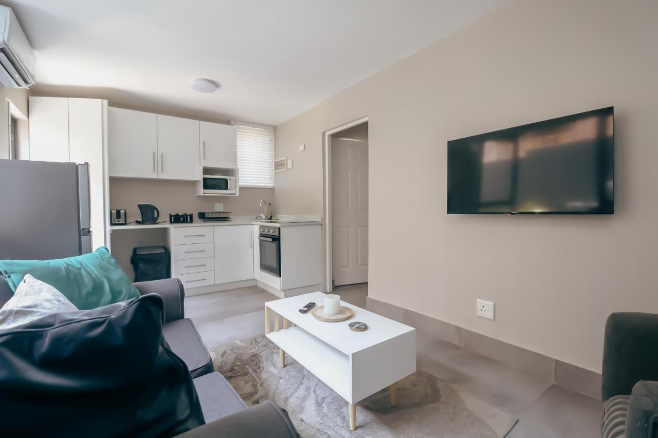 Ocean Rocks Villa, Umhlanga Durban Bagian luar foto