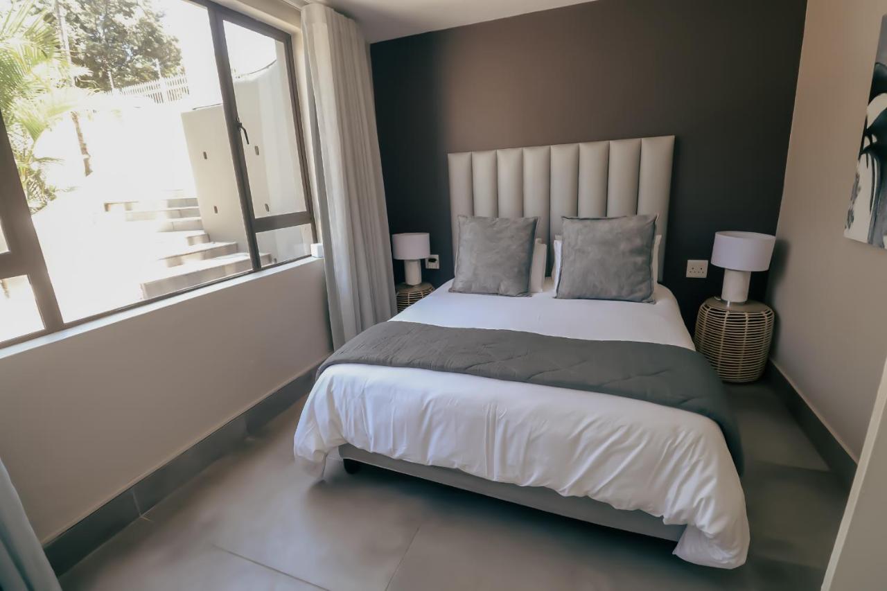 Ocean Rocks Villa, Umhlanga Durban Bagian luar foto