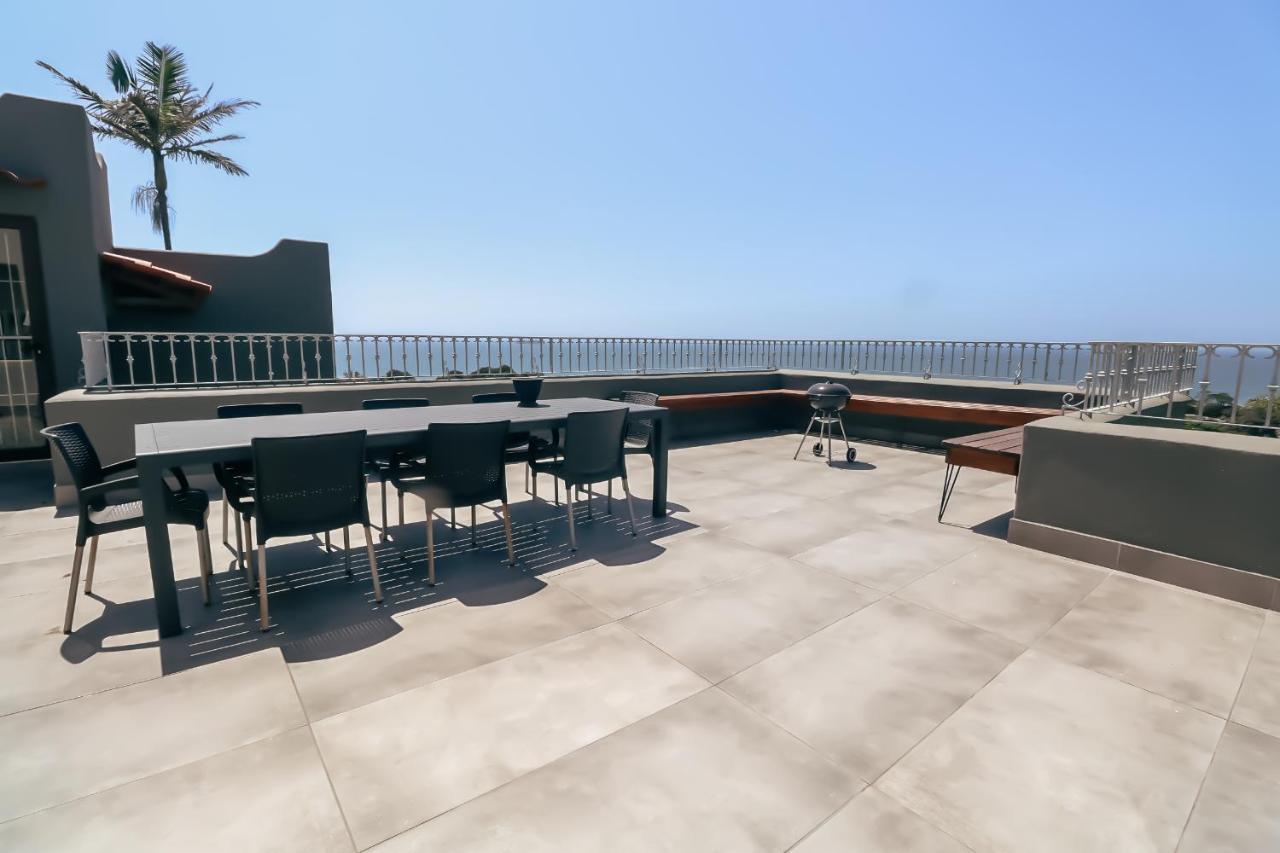 Ocean Rocks Villa, Umhlanga Durban Bagian luar foto